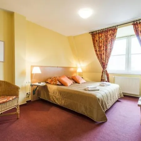 Immenbarg, Alter Strom Apartament *